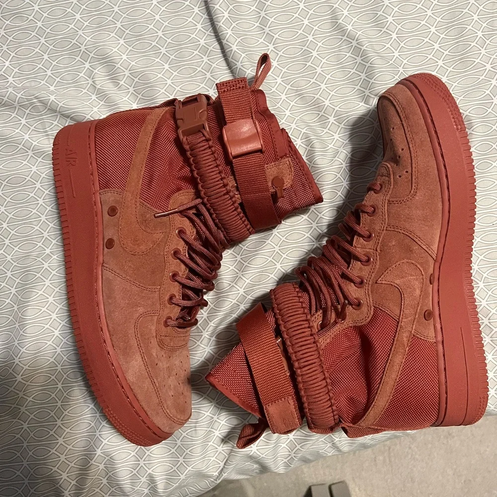 Air Force 1 dusty peach - Picture 1 of 2
